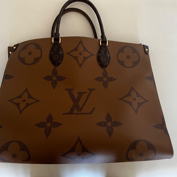 Authentic Louis Vuitton On the Go GM Tote - Like New - Picture 14 of 16